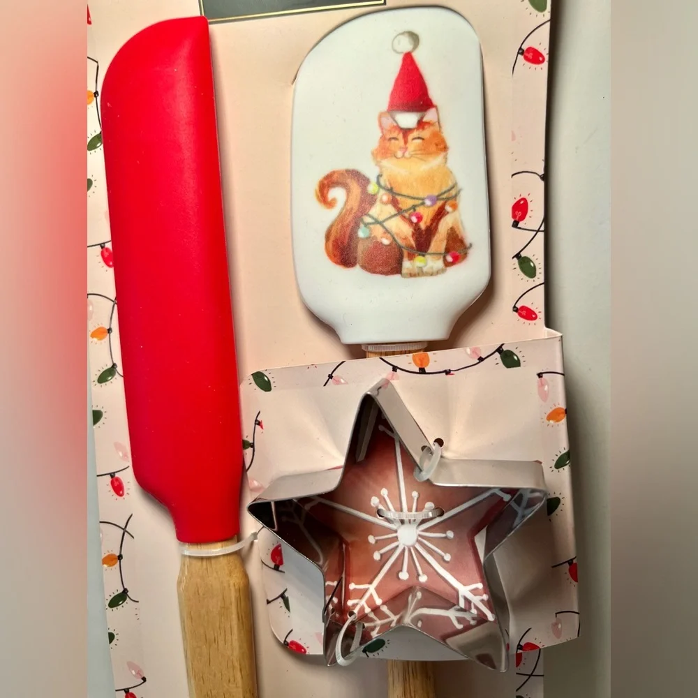 Christmas Kitty Cat Silicone Spatula w/ Long Food Scraper + Star Cookie Cutter - Picture 5 of 7